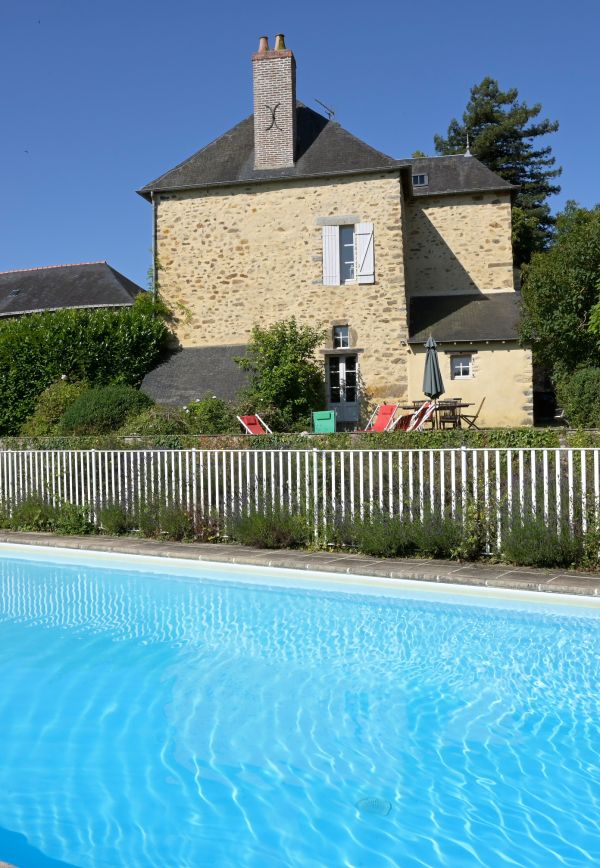 Gîte de charme avec piscine en Mayenne