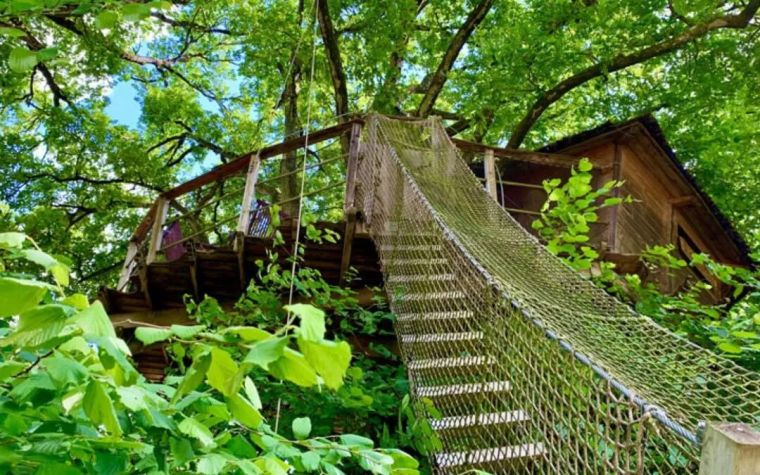 Découverte de la Mayenne : Séjour unique en Cabane dans les Arbres