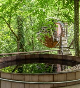 Photo 4/6 — Gîte insolite « Domaine des Vaulx · La Baconnière, Mayenne » à La Baconnière Mayenne