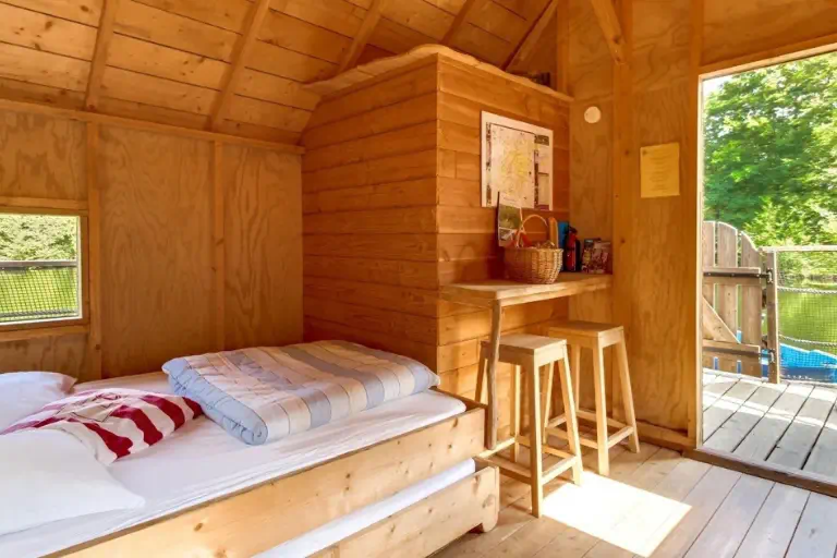 Cabane Flottante Belle-Île intérieur